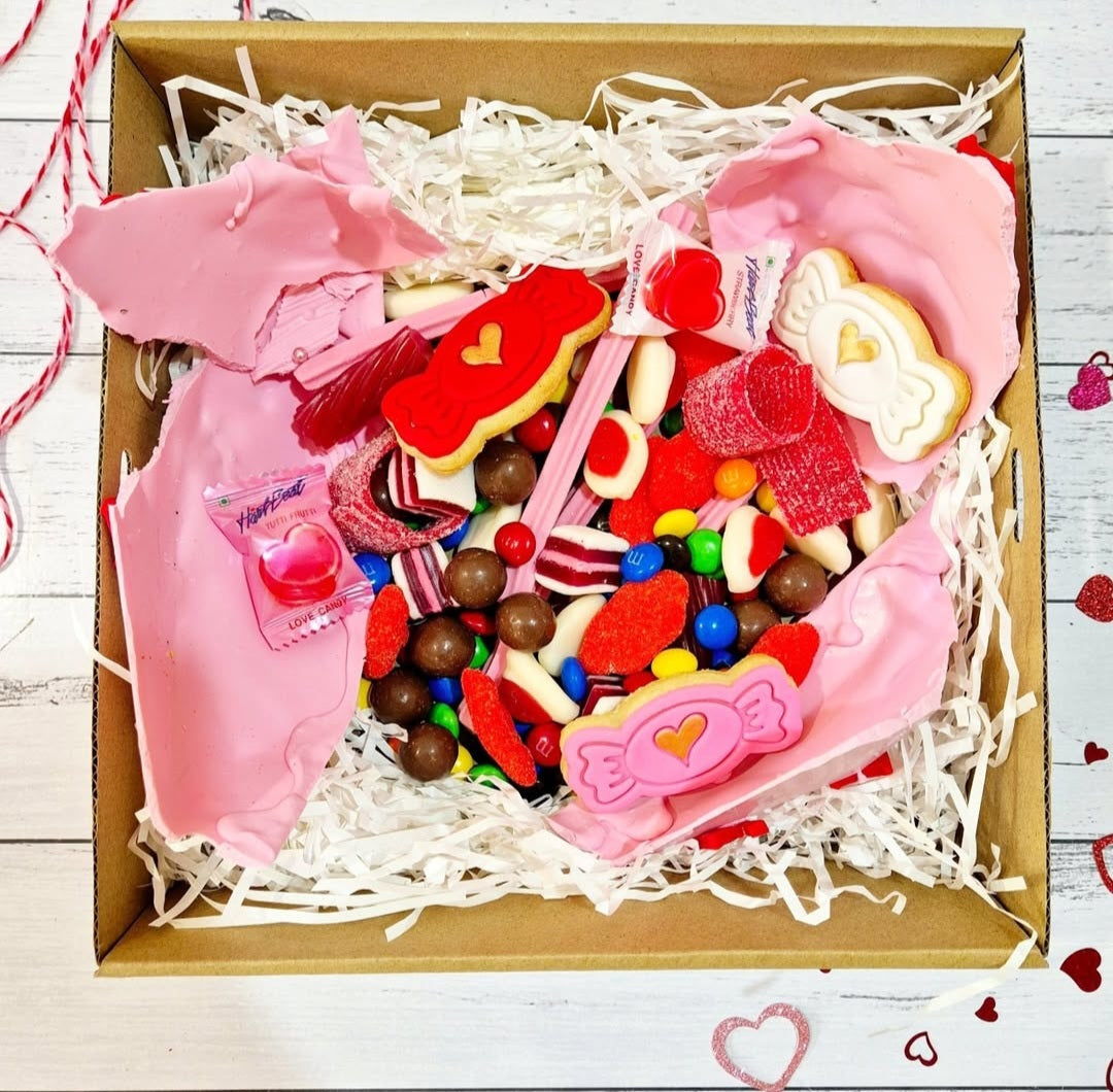 Be Mine Geo Heart Smash Cake