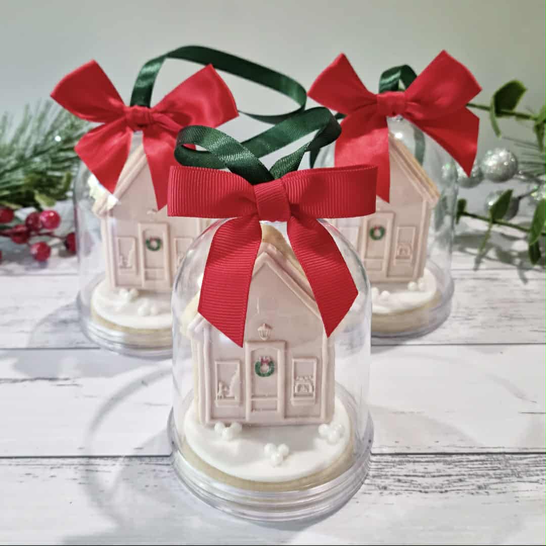 Christmas House Dome